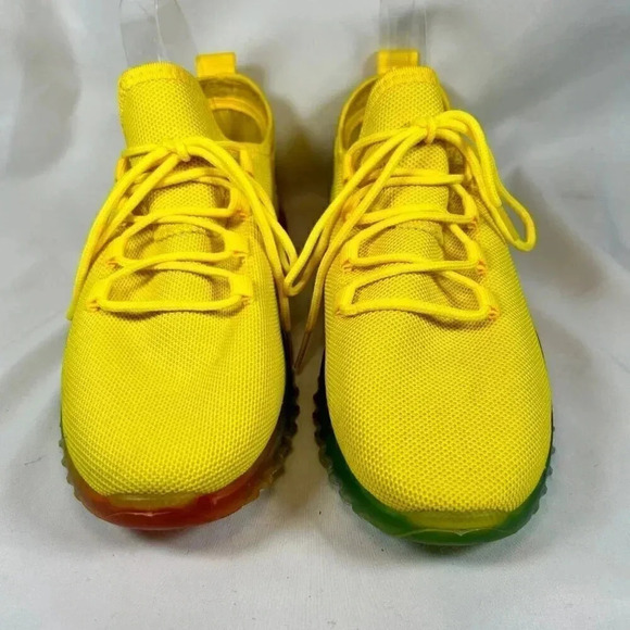 2/$30 Taxi Lauryn Size 9 Sneakers Yellow Rainbow Sole Casual Streetwear Shoes - Picture 2 of 9
